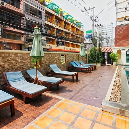 The Paradise Jomtien Beach Exterior photo